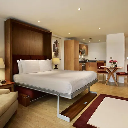Marlin Bridge - Empire Square Aparthotel 4*