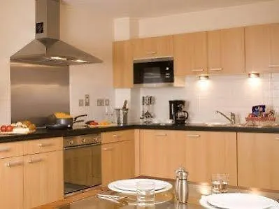 Aparthotel Marlin Bridge - Empire Square 4*