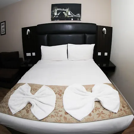 Hotel Ascot Hyde Park 3*