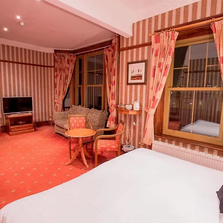 Harefield Manor 3*