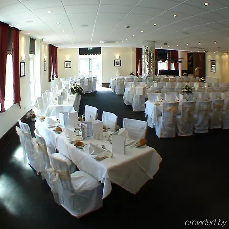 Hotel Harefield Manor 3*