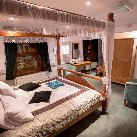 Hotel Harefield Manor 3*