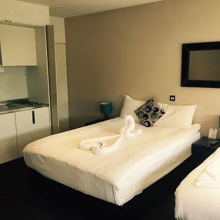 West End Lane Ii 3*