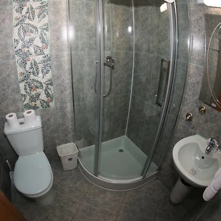 Kensington 3*