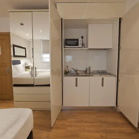 Apart Otel Nox West End Lane I Londra