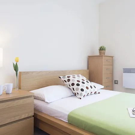Beautiful 4-bedroom Flat In Bridge/borough! * London