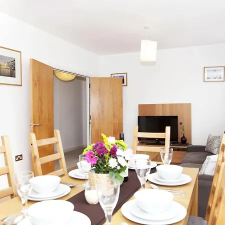 Beautiful 4-bedroom Flat In Bridge/borough! * London