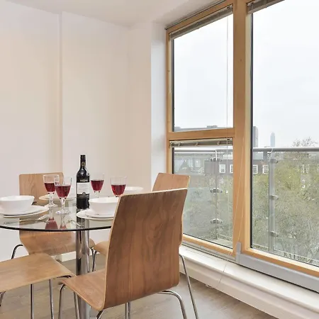 Beautiful 4-bedroom Flat In Bridge/borough! Apartment *