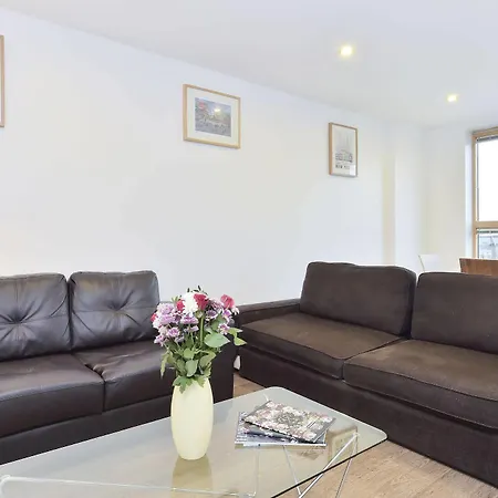 Beautiful 4-bedroom Flat In Bridge/borough! Apartment *