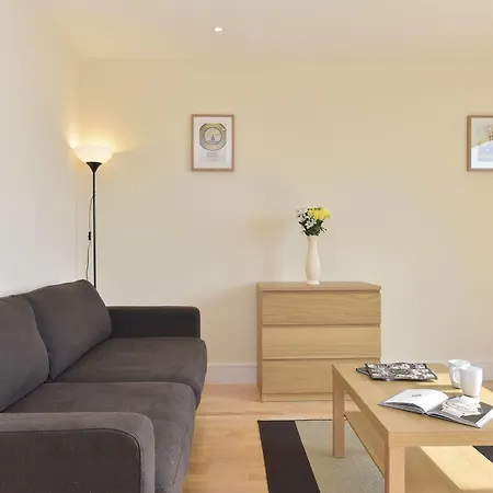 Beautiful 4-bedroom Flat In Bridge/borough! Apartment London