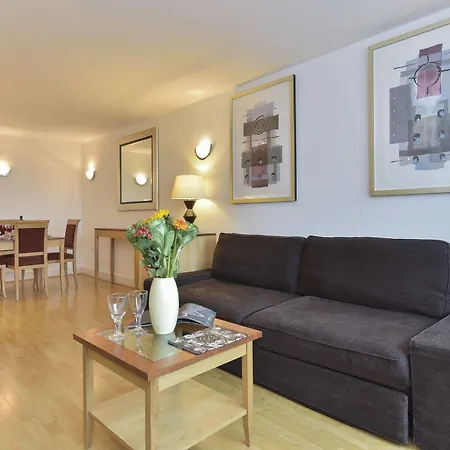 Beautiful 4-bedroom Flat In Bridge/borough! Apartment London