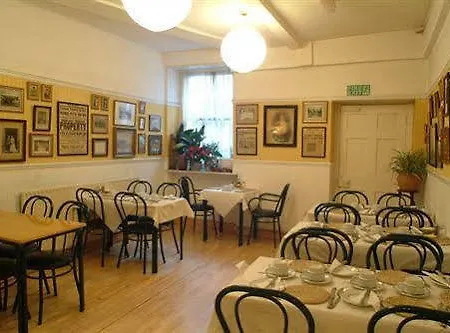Hotel Garth 3*