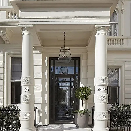 Signature Townhouse Hyde Park Hotel 4*