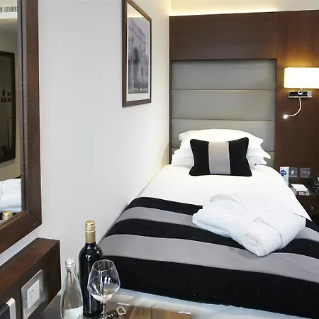 Hotel Park Grand Heathrow Hounslow