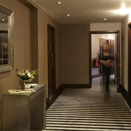 Park Grand Heathrow 4*