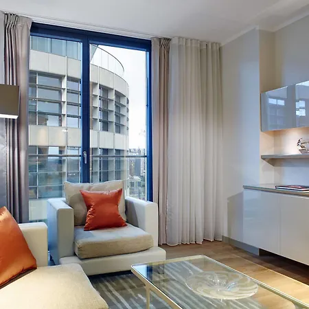 Appart hôtel Cheval Three Quays At The Tower Of
