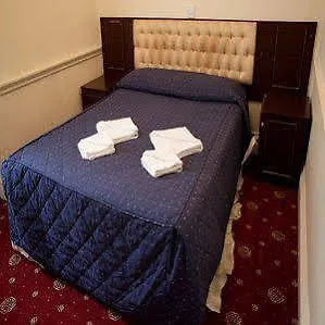Rose Court 3* Londyn
