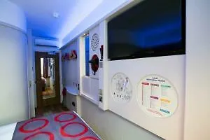 Point A Canary Wharf 3* Londra