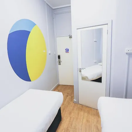 Hostel Via Limehouse *