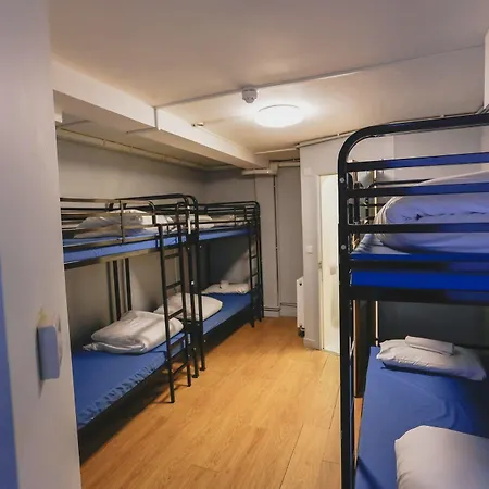 Via Limehouse Hostel *