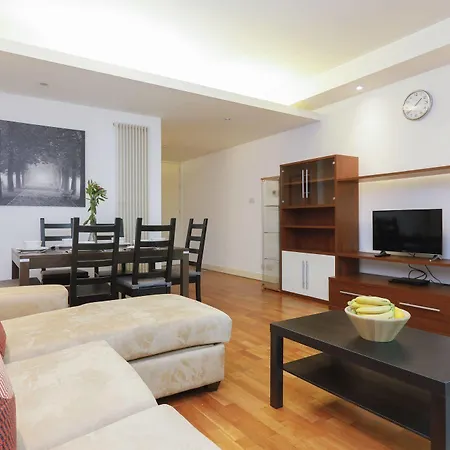 Olive Apartment *