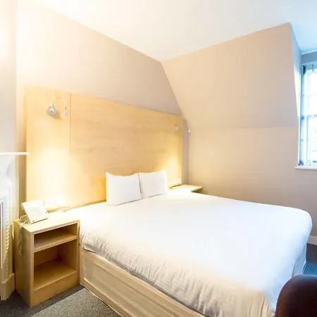 Ruskin Otel