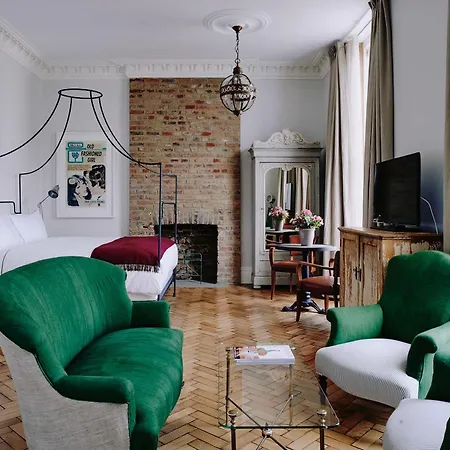 Artist Hotel