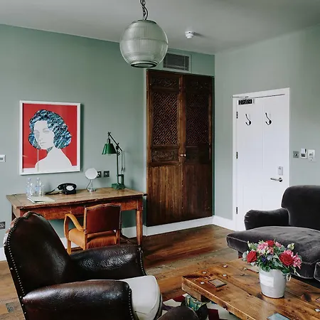 Artist Hotel