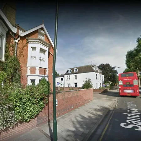 And Apartment Kew