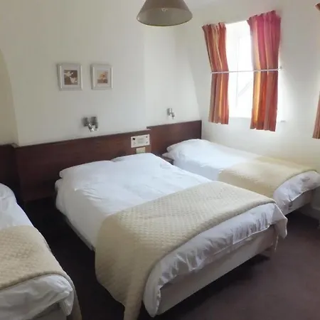 White Guest house 3*