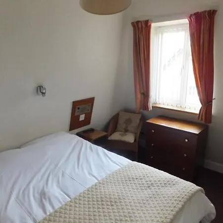White 3* London