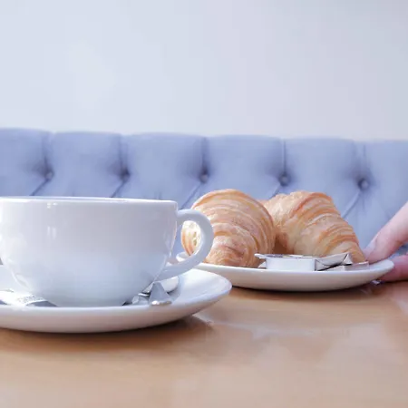 Bed & Breakfast Astors Belgravia London