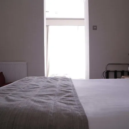 Bed & Breakfast Astors Belgravia London