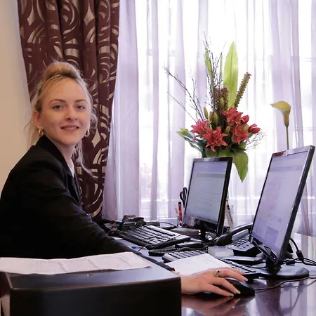 Bed & Breakfast Astors Belgravia 3*
