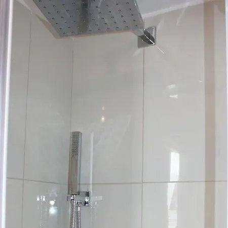 Earls Court Garden Hotel 2*