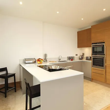 Saco Tower Hill - Lehman Street Richmond (Greater London)