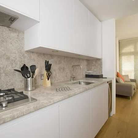 Cove Arne Street Apartment London