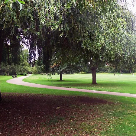 Bay Tree House 4* Barnet