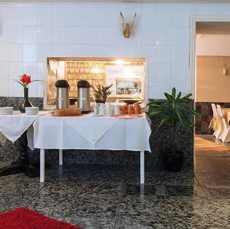 Whiteleaf Hotel