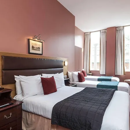 Trebovir Hotell