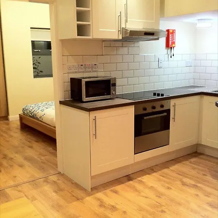 Hotel apartamentowy Lyall 3*