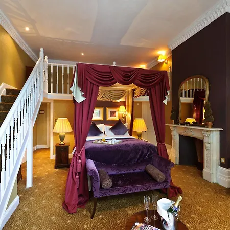 The Colonnade Hotel 4*