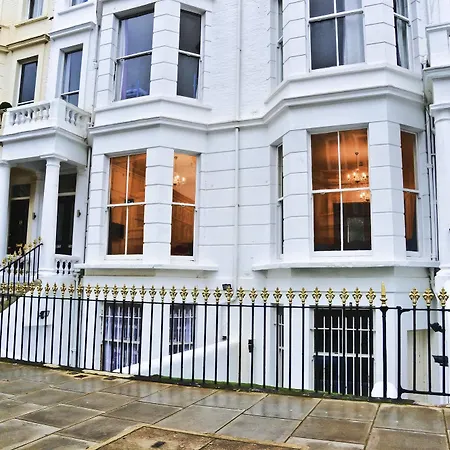 Saint Backpackers Hostel London