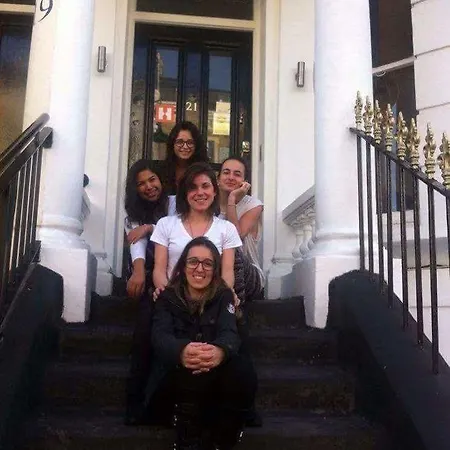 Saint Backpackers Hostel London