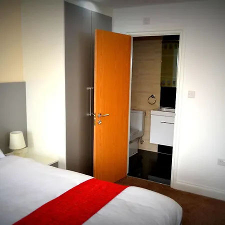 Heathrow Travellers Hub 3*