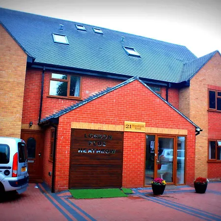 Heathrow Travellers Hub 3* Hounslow