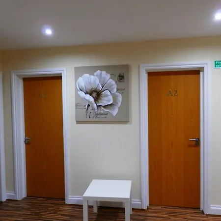 Bed & Breakfast Heathrow Travellers Hub
