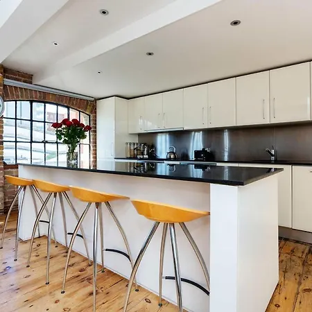 Veeve - The Grainstore Apartment *
