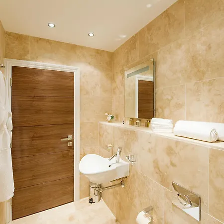 Draycotts Of Chelsea Apartment London