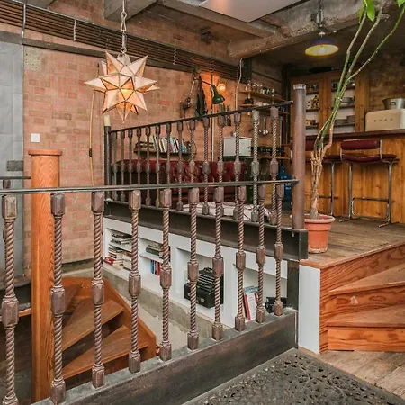 Apartment 1000+ Square Foot Loft In Former Factory